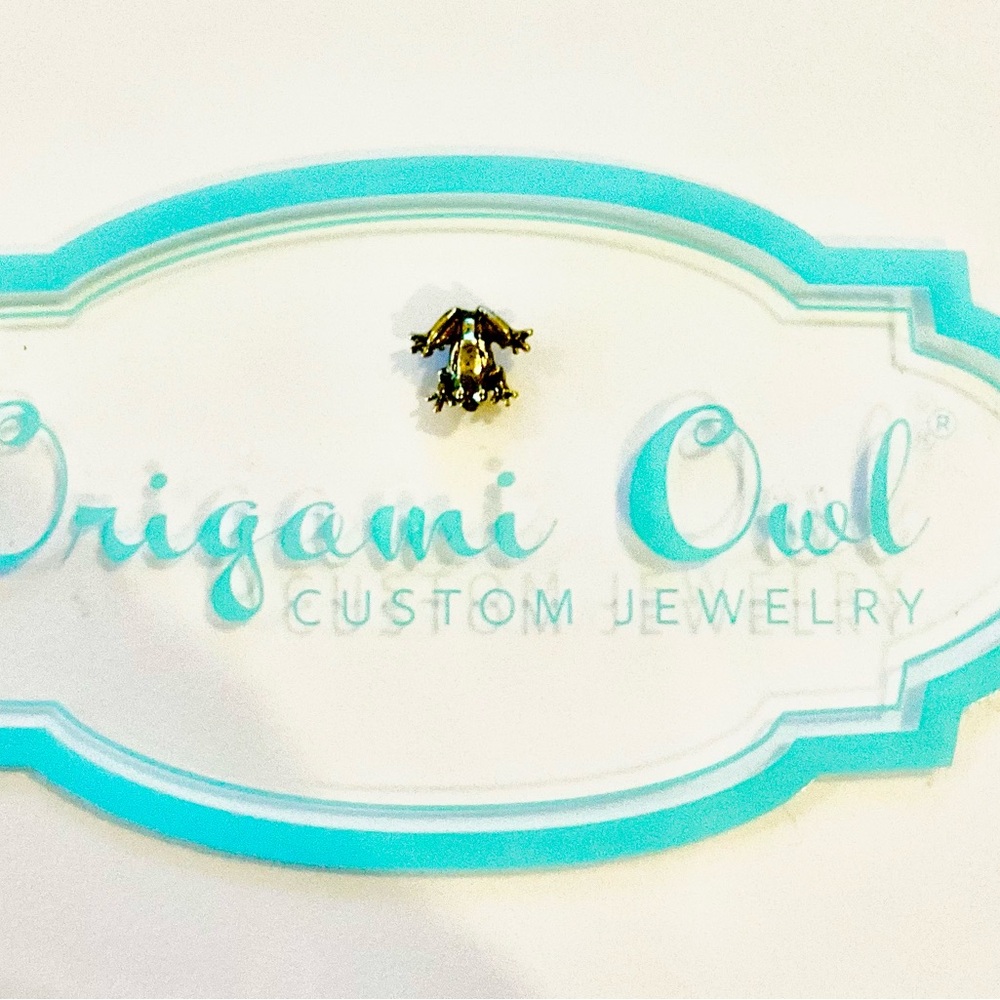 Origami Owl Frog Silver Authentic Bracelet Necklace Charm